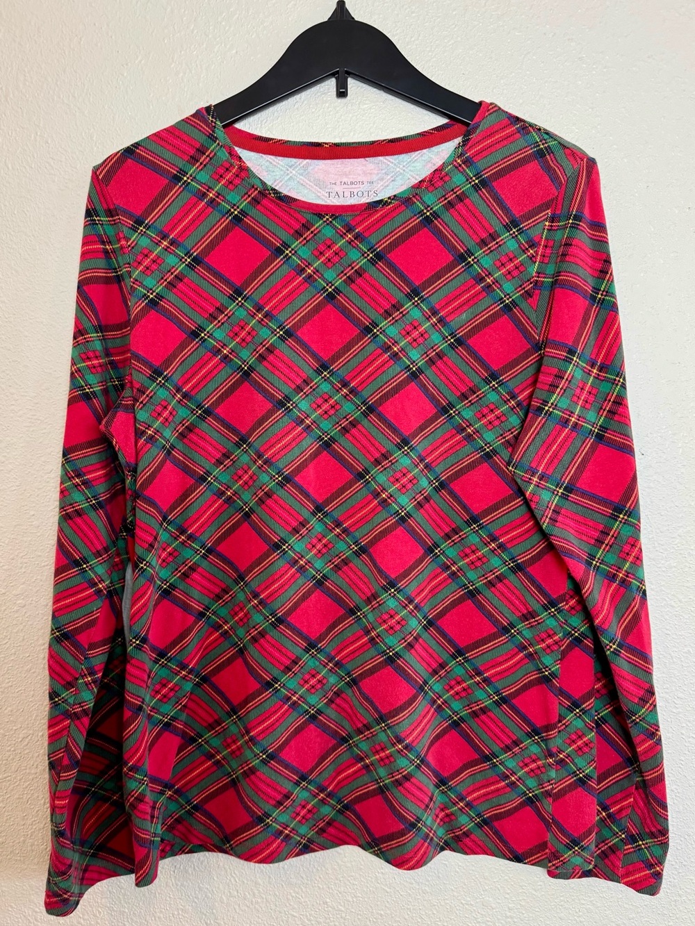 TALBOTS The Talbots Tee Red Plaid Tartan Shirt size Large Long Sleeve Christmas
